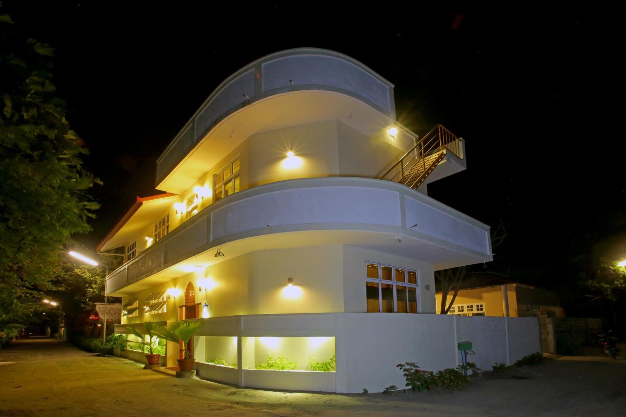 Hanifaru Transit 3* Dharavandhoo